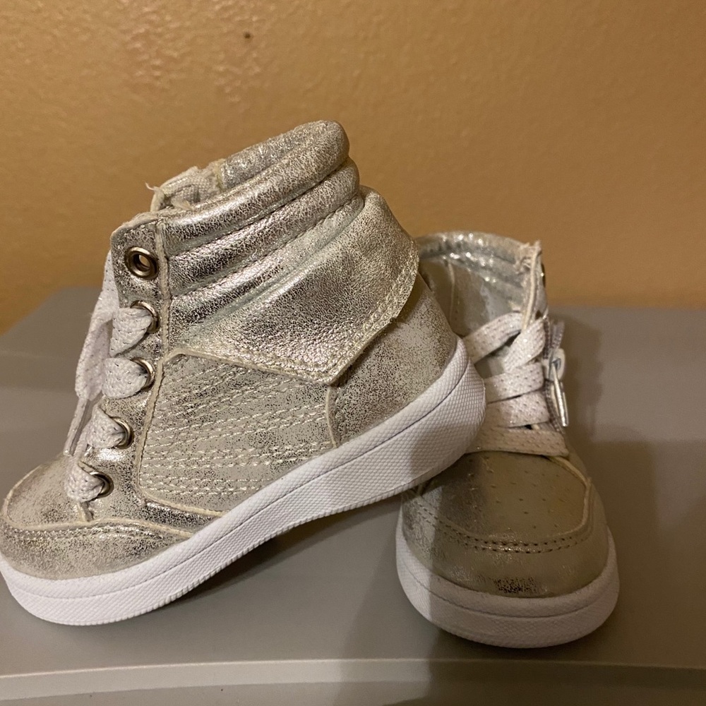 Polo Toddler Girls Silver Sneakers Size 5
